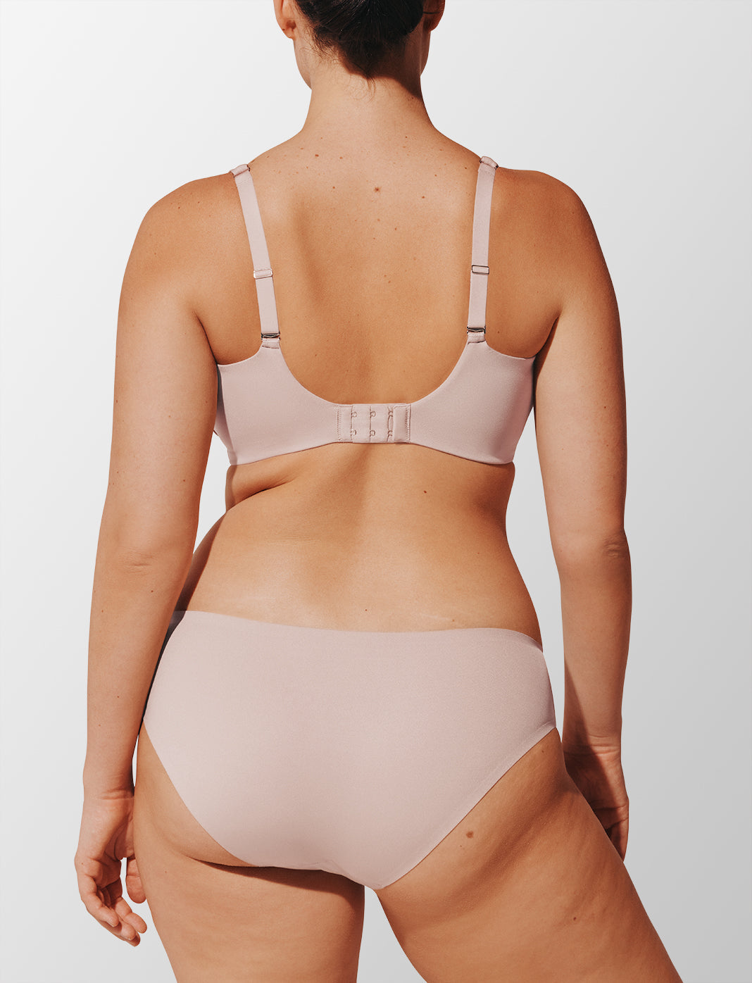 ComfortStretch Smoothing Wireless Bra
