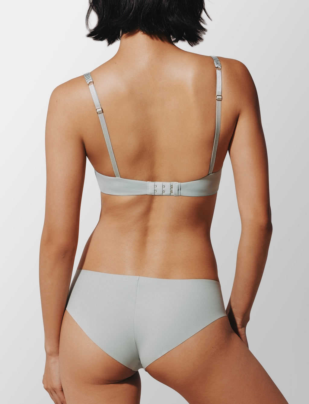 Soft Seamless No-Line Underwear T-Shirt Bra